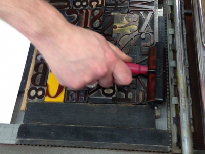 letterpressphoto 5 g Inking a letterpress forme.